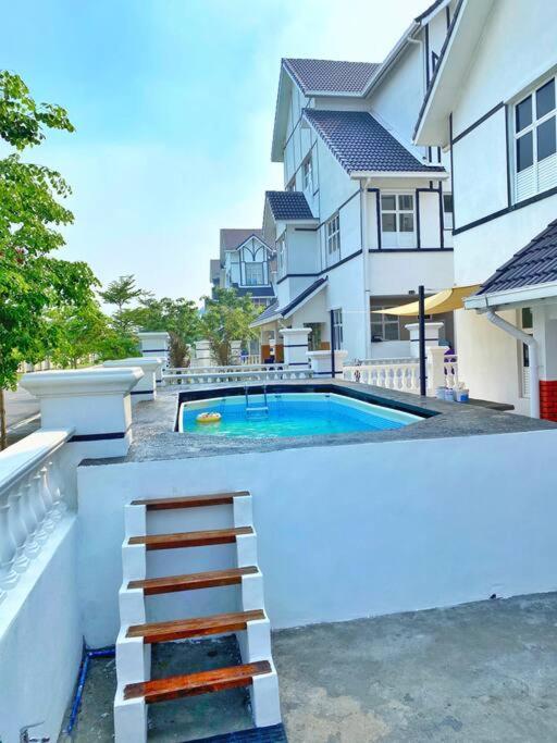 3 Storey Swimming Pool&Projector House Setia Alam Shah Alam Exteriör bild