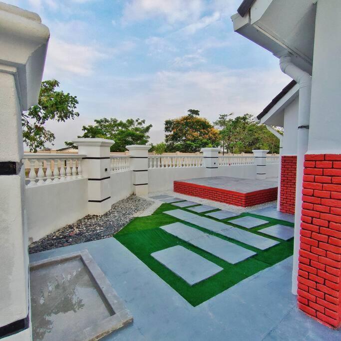 3 Storey Swimming Pool&Projector House Setia Alam Shah Alam Exteriör bild